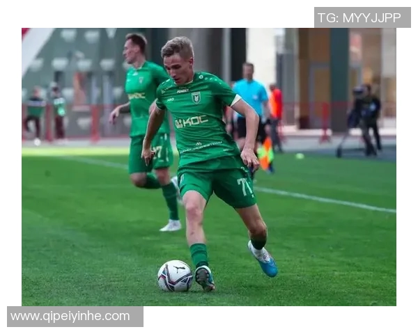 喀山红宝石与莫斯巴达的激烈对决揭示了足球战术的博弈与魅力